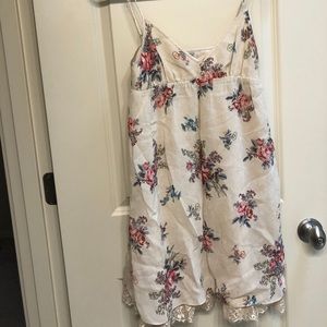 Guess mini floral summer dress with lace trim